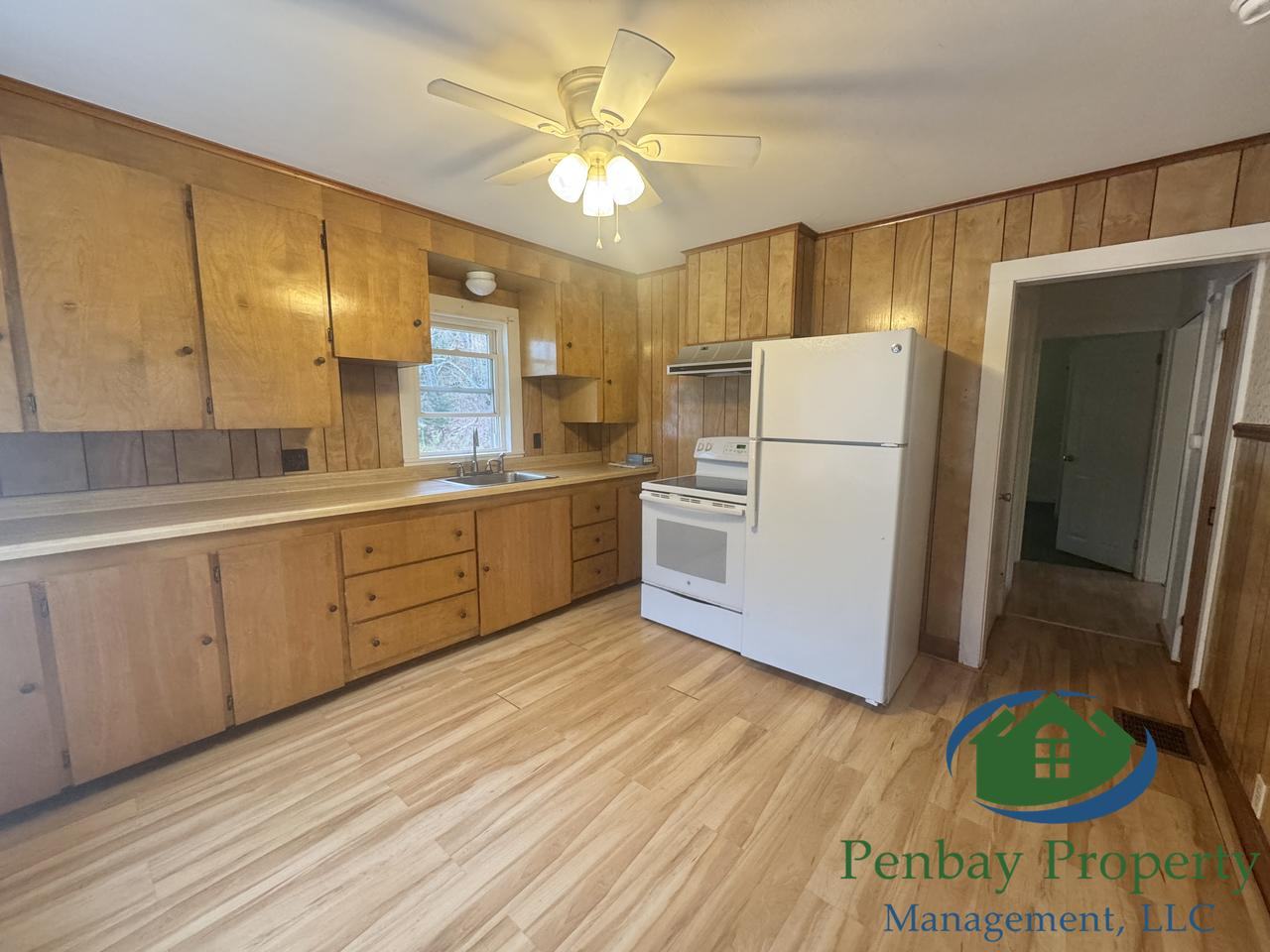 1274 Bangor Road - Photo 3 of 10