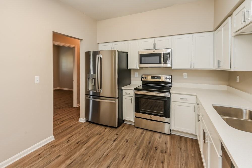 2117 David Earl Dr - Photo 7 of 16