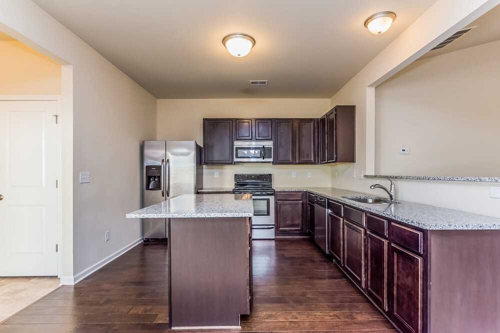 2960 Nairn Ct - Photo 6 of 15