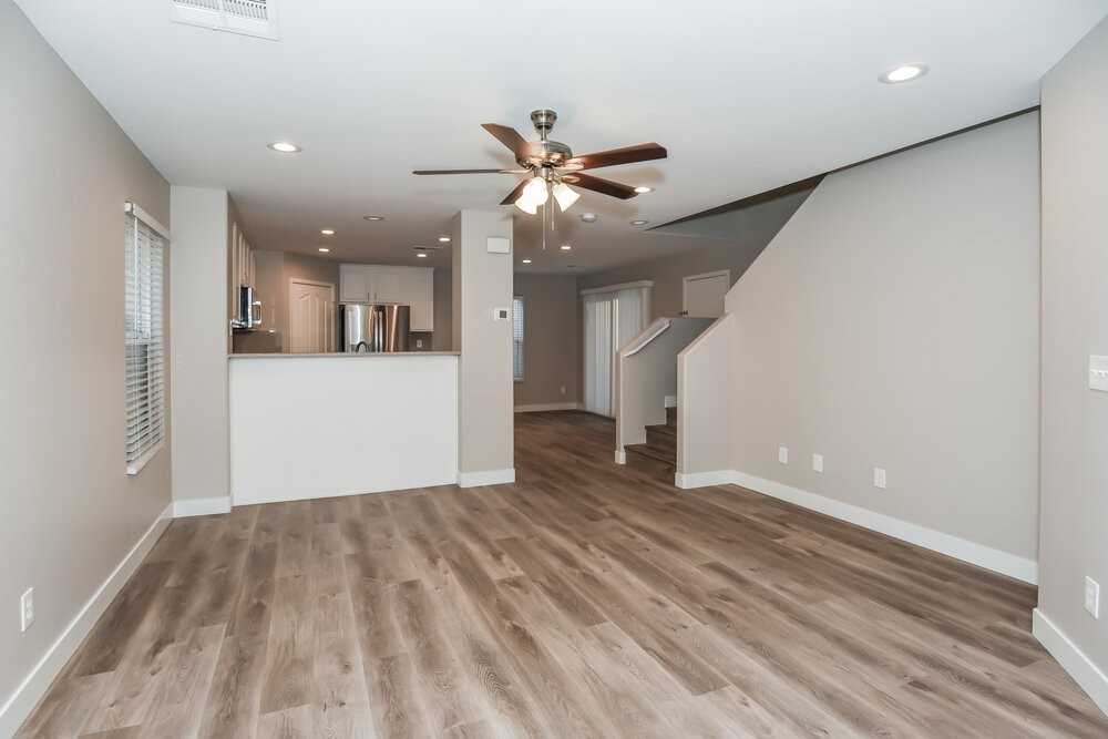 65 Dutch Colony Ave - Photo 6 of 17