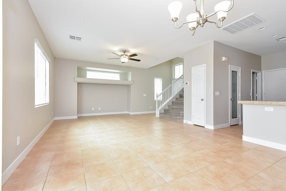 9716 Fast Elk St - Photo 5 of 17