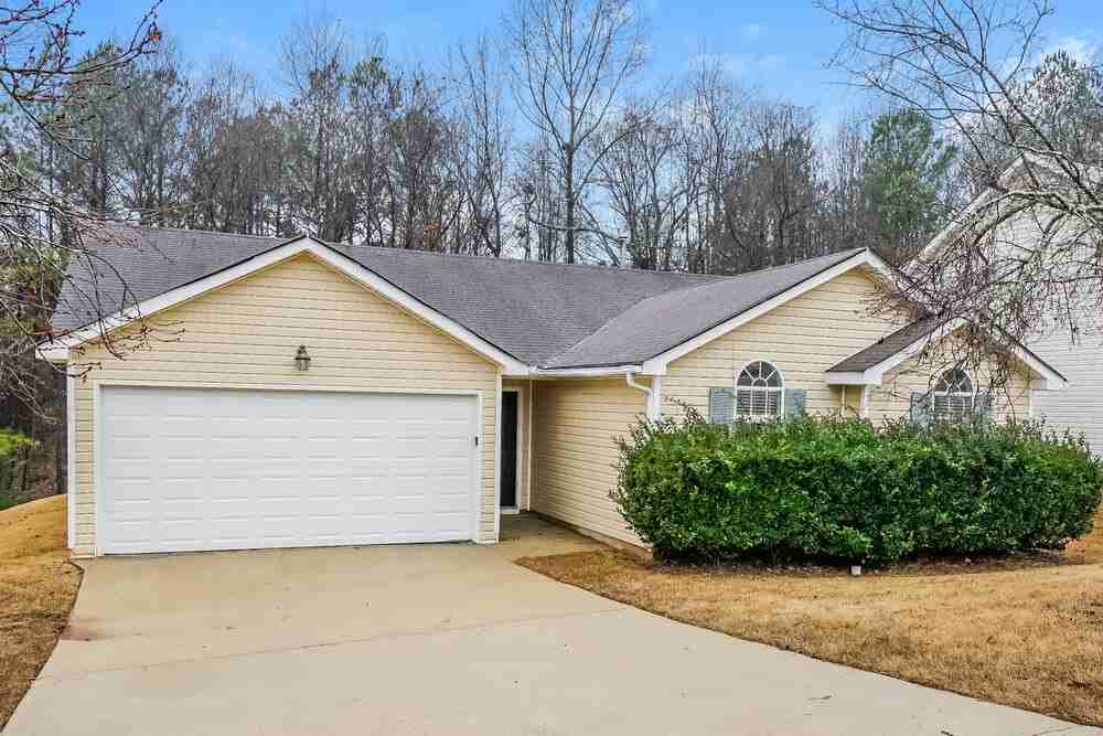 3665 Arrowhead Pl - Photo 3 of 16