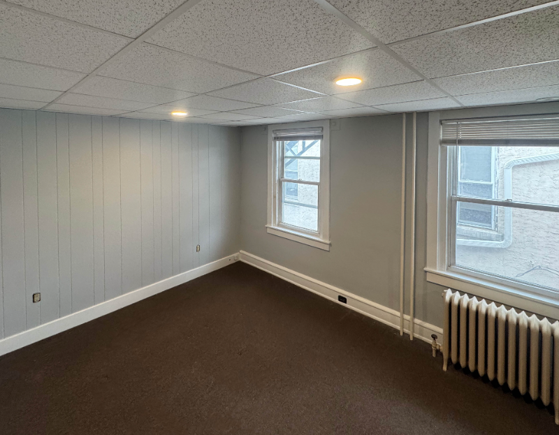 34 E Lancaster Ave #1 - Photo 5 of 8