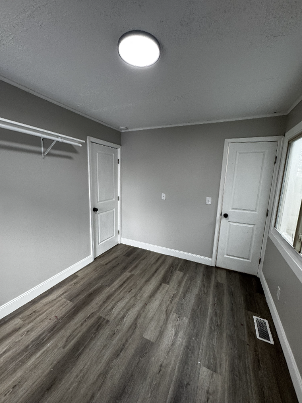 212 Stevens Ave - Photo 2 of 17