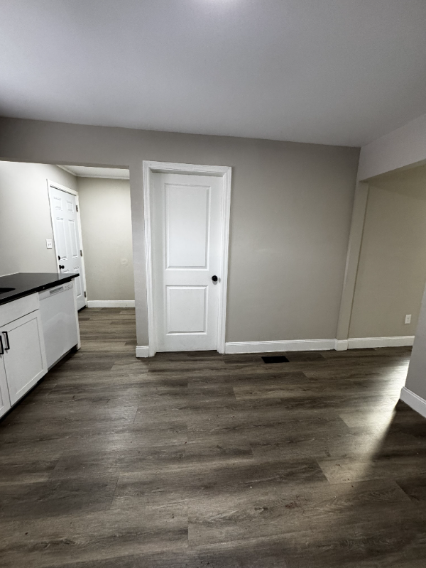 212 Stevens Ave - Photo 5 of 17