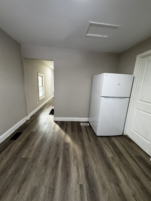 212 Stevens Ave - Photo 6 of 17