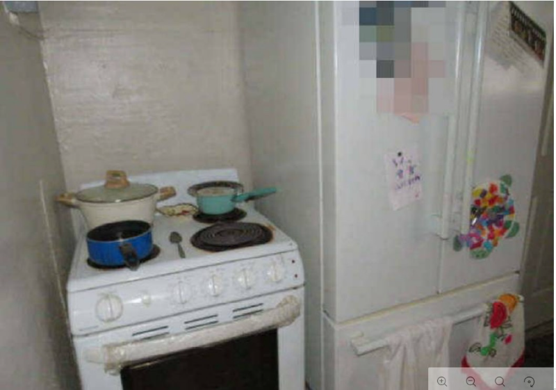 832 N Larch St #3 - Photo 4 of 8