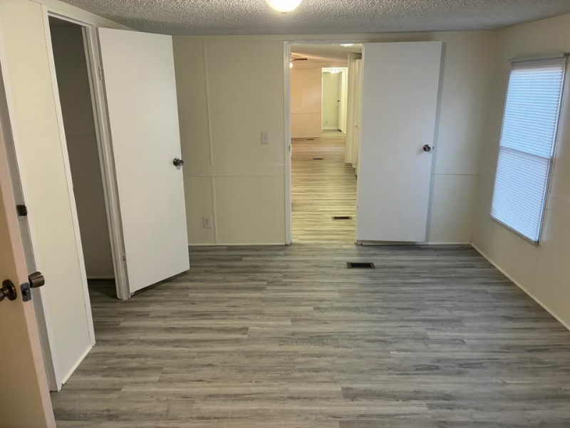 1701 Orchard Farm Ln - Photo 4 of 10