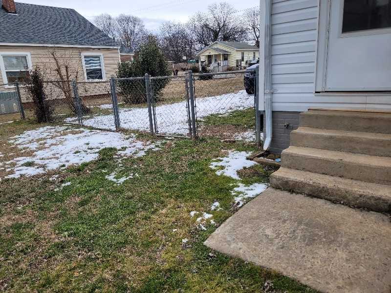 1407 Whitsett St - Photo 5 of 20