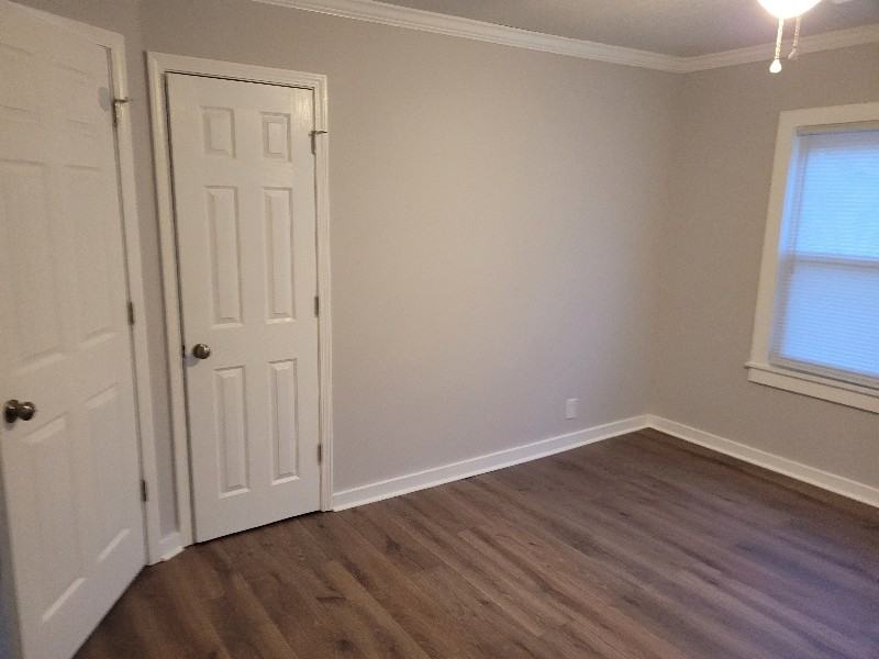 1407 Whitsett St - Photo 7 of 20