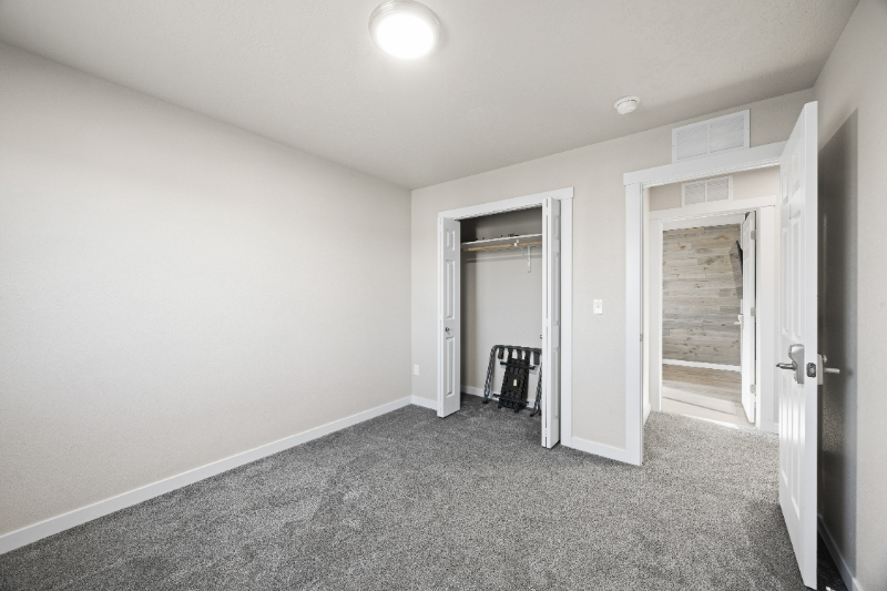 15335 Stovall Ave - Photo 2 of 18