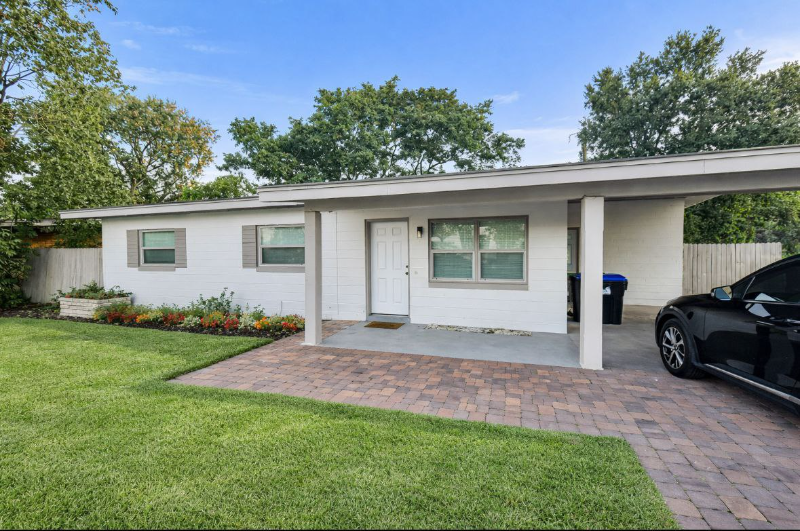 4314 Silver Star Rd - Photo 2 of 17