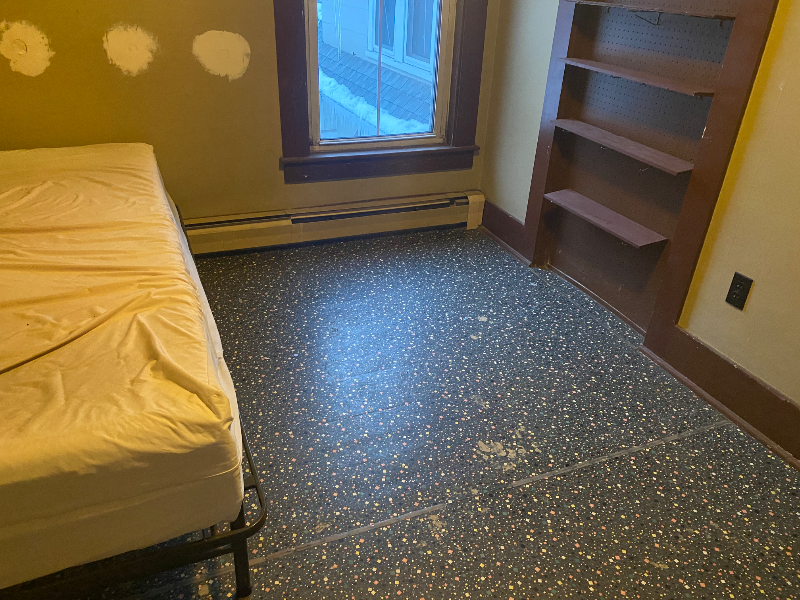 209 Academy St - Photo 2 of 14