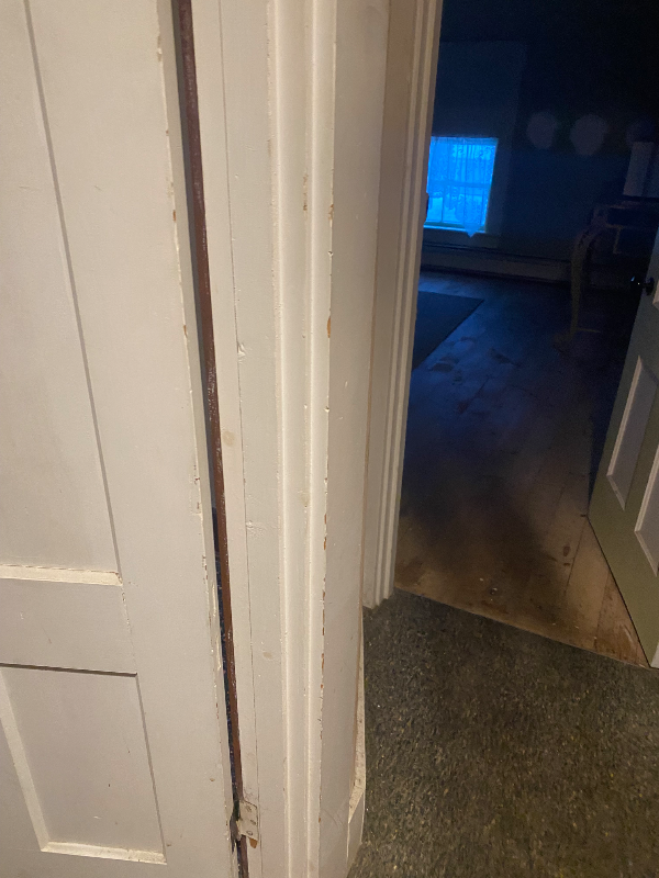 209 Academy St - Photo 5 of 14