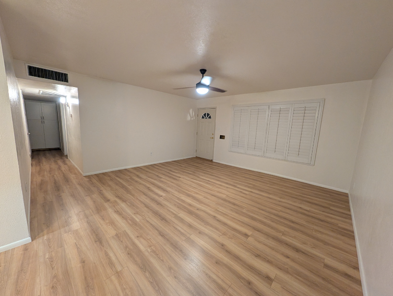 7314 E Sheridan St - Photo 5 of 16