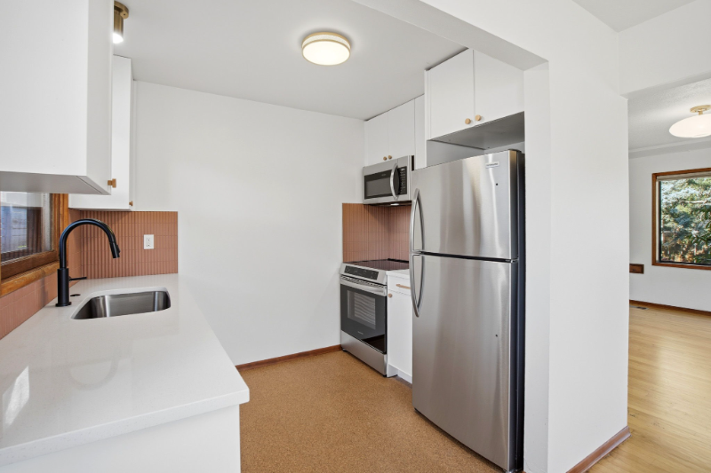 5845 Ne 30th Ave - Photo 6 of 20