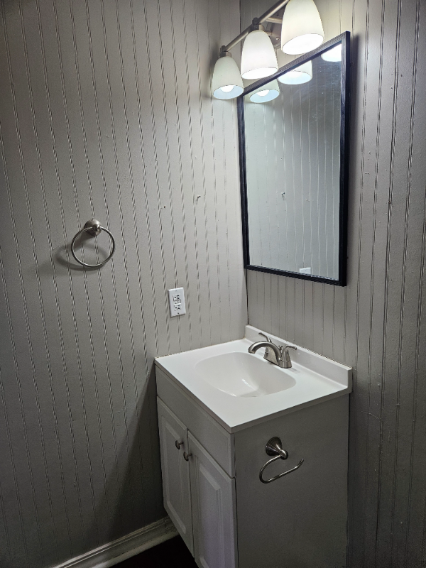 16 Linder Rd #2 - Photo 6 of 8