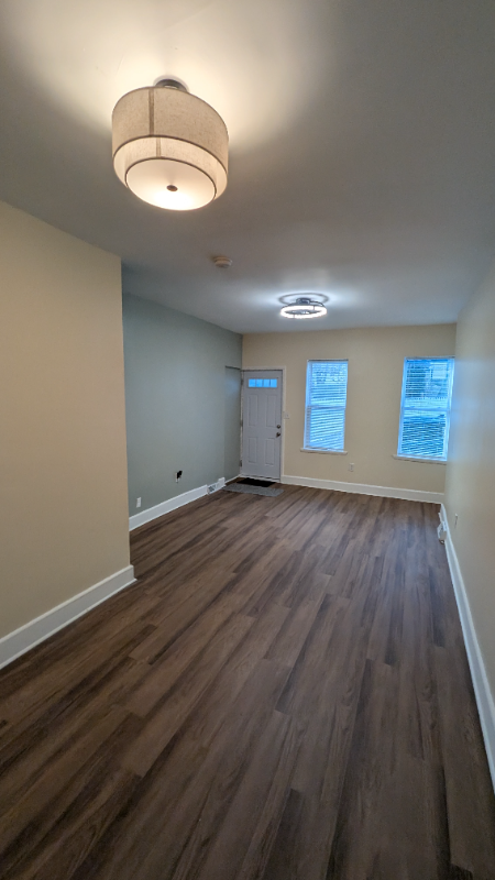 202 Cherry St - Photo 3 of 12