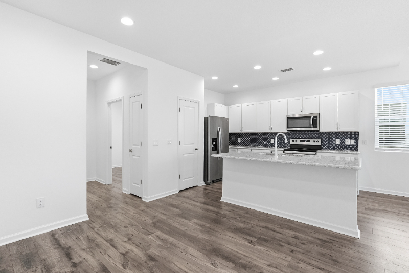 8632 Tropics Ave - Photo 3 of 24