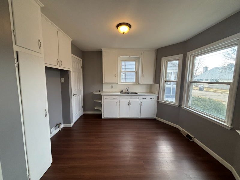 4340 Asbury Dr - Photo 4 of 12