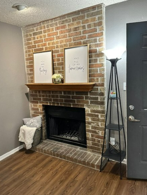 208 S Las Vegas Trl - Photo 3 of 7