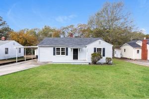 featured image of 2229 Ridgewood Ave