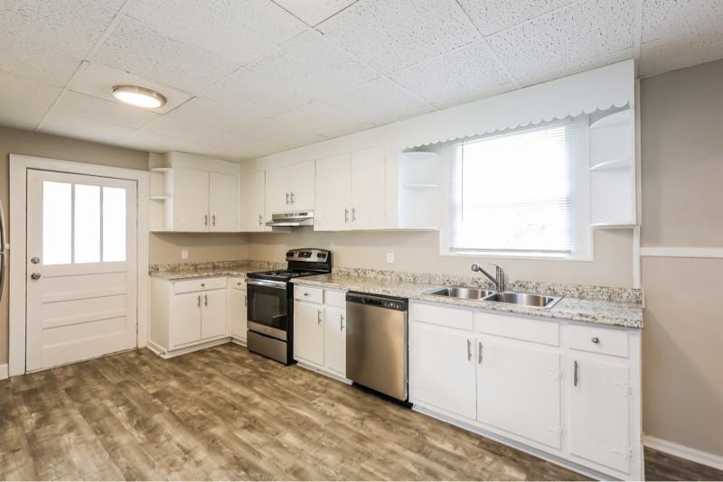 2229 Ridgewood Ave - Photo 7 of 15