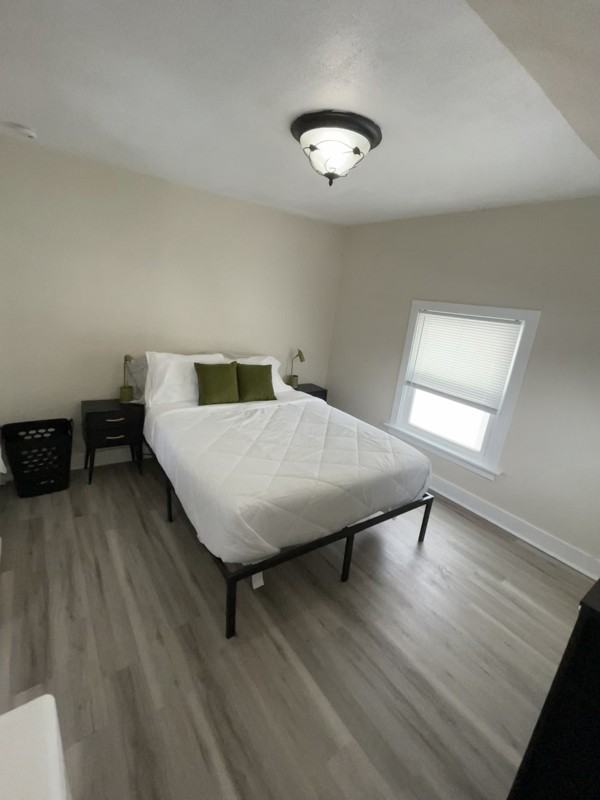 105 Maple Ct - Photo 3 of 13