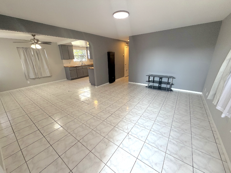 1503 W Adams Blvd - Photo 2 of 30