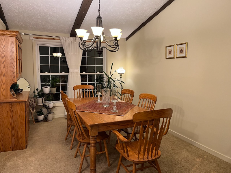 210 Pinehurst Ln - Photo 5 of 20