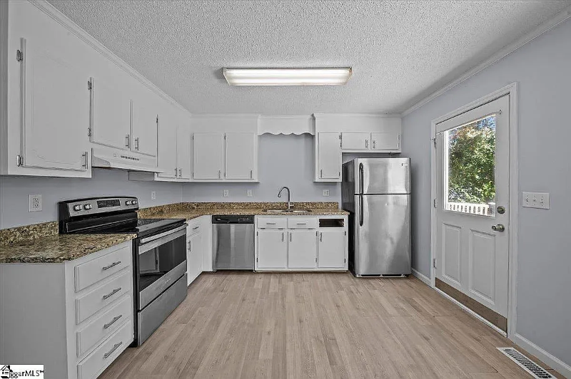 294 N Suber Rd - Photo 2 of 4