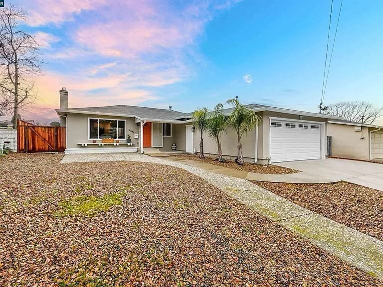 2697 Limerick Rd - Photo 2 of 20