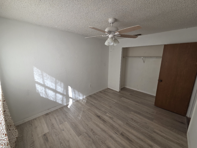 12841 Kellywood Cir - Photo 6 of 10