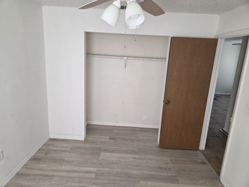 12841 Kellywood Cir - Photo 7 of 10