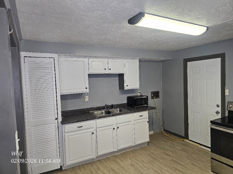 2102 W Forest Dr - Photo 4 of 9