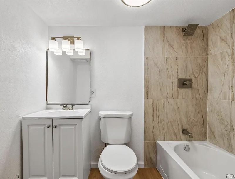 307 E Oak St #D - Photo 5 of 6