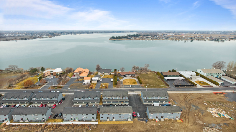 2625 W Marina Dr #1 - Photo 2 of 18