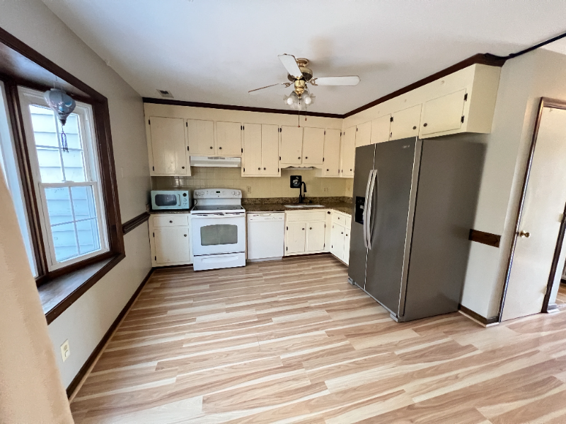 11906 Lockett Ridge Pl - Photo 4 of 11