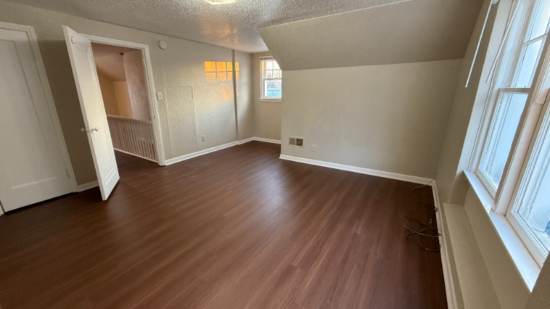 2680 Latonia Blvd - Photo 4 of 14