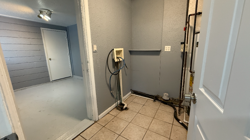 2680 Latonia Blvd - Photo 5 of 14