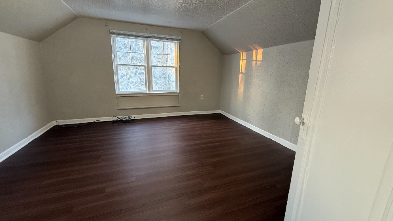 2680 Latonia Blvd - Photo 6 of 14