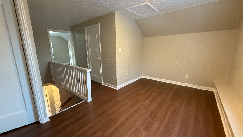 2680 Latonia Blvd - Photo 7 of 14