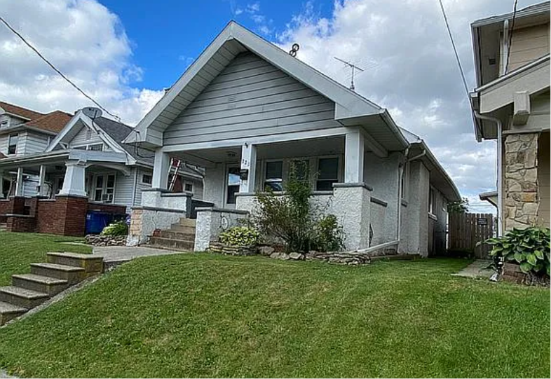 223 Valleywood Dr - Photo 2 of 14