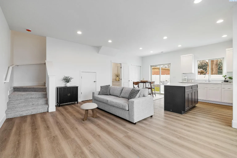 1008 S Underwood Pl #120 - Photo 3 of 11