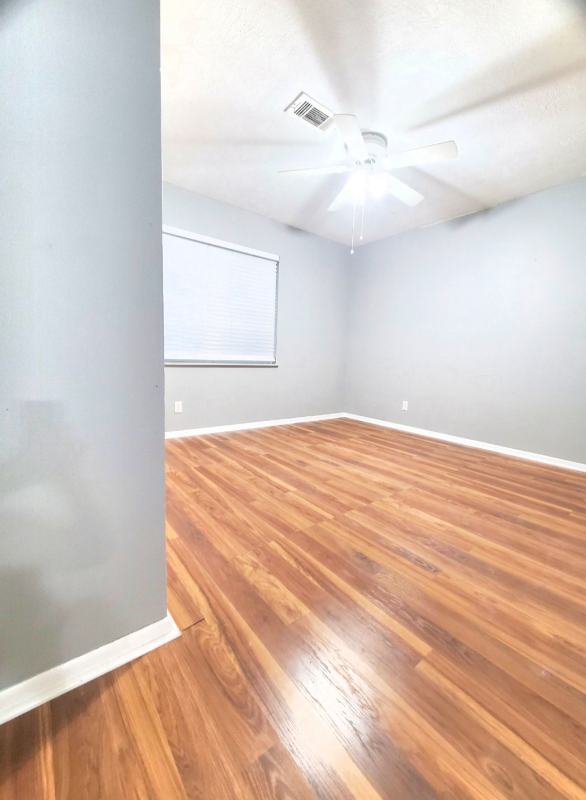 8620 Chateau Cir - Photo 5 of 15