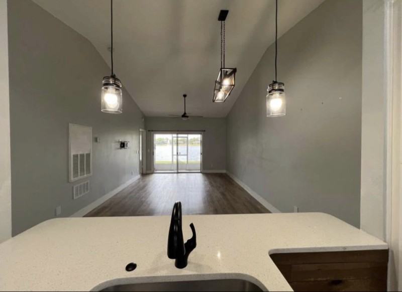 13112 Summerton Dr - Photo 3 of 10