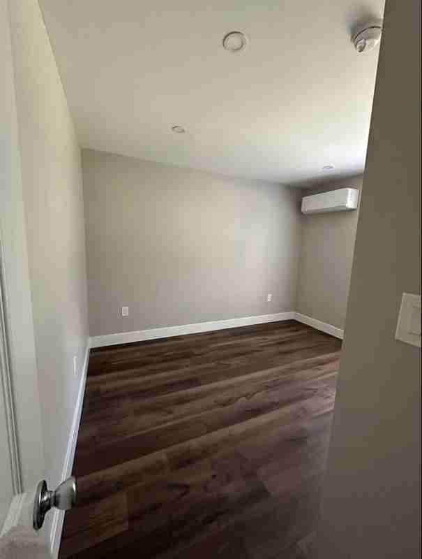 26 Pacific Ave - Photo 4 of 10