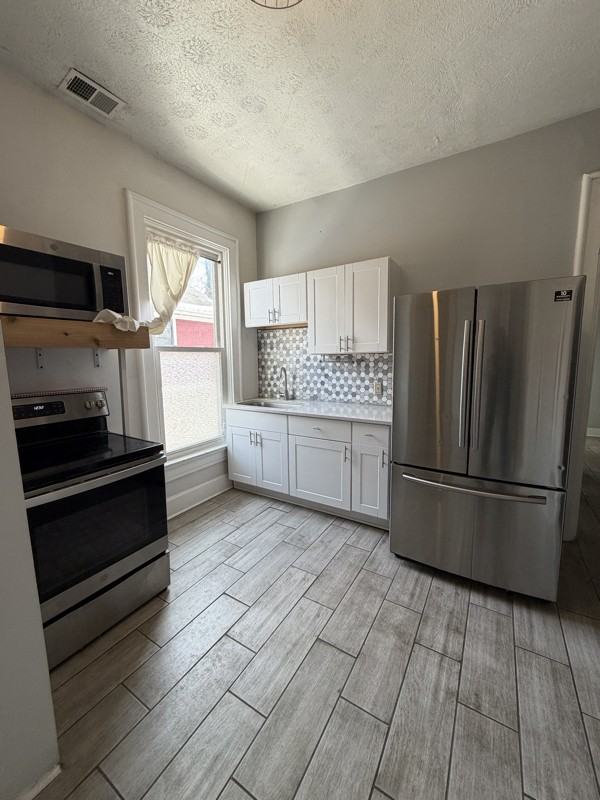 818 Oak St #4 - Photo 2 of 8