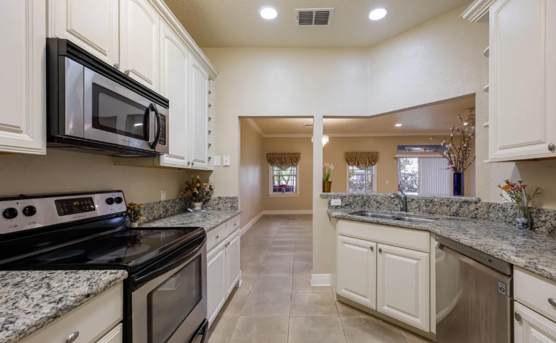 1800 Kole Pl #104 - Photo 3 of 16