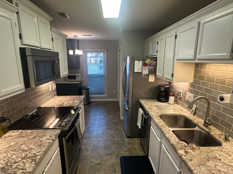 9129 Kings Canyon Dr - Photo 4 of 19